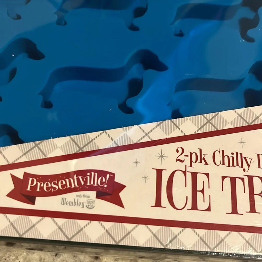 Wembley Chilly Dog Ice Tray - Blue